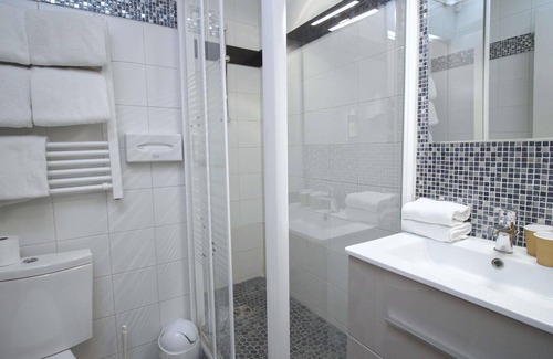 Longvic Hotel | greet Hotel Dijon Sud Longvic