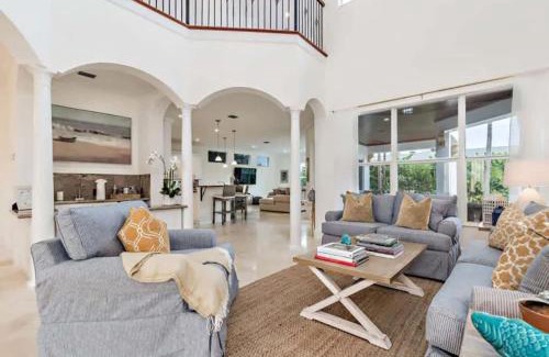 Southside House | Gregory Place - Dine Alfresco by the Pool in South End Sophistication