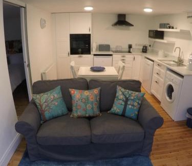 Templenoe Apartment | Grenane Heights Getaway