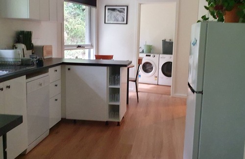 Tecoma House | Grey Gum Getaway. Close to Puffing Billy & the wedding venues of the Dandenongs
