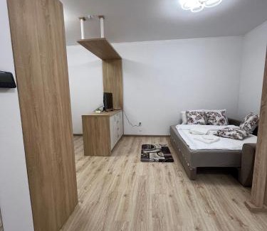 Teisani Apartment | Grey House