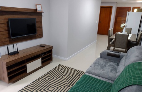 Tres Coroas House | Greyhouse pool house close to Gramado and the Buddhist Temple