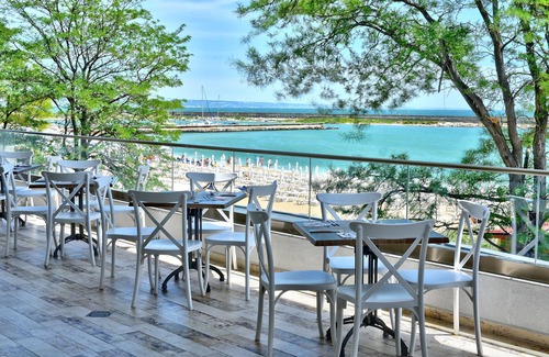 Golden Sands Resort | Grifid Encanto Beach Hotel - Wellness & SPA