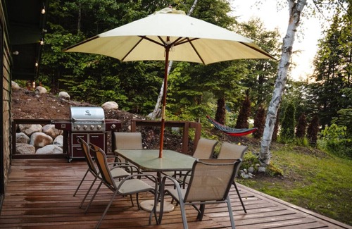 Scotia Cottage | Grinmore Lakeside Hideaway with Panoramic View
