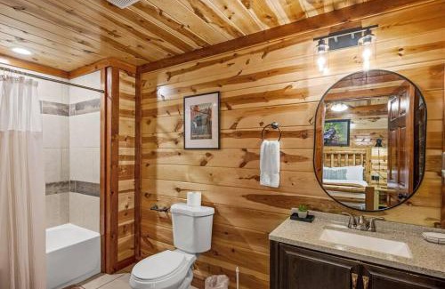 Gatlinburg - Pigeon Forge House | Grizzly Bears Resort - Large Luxury Cabin with Indoor Pool, Hot Tub, Theater, King Beds, Sleeps 16 in heart of Pigeon Forge