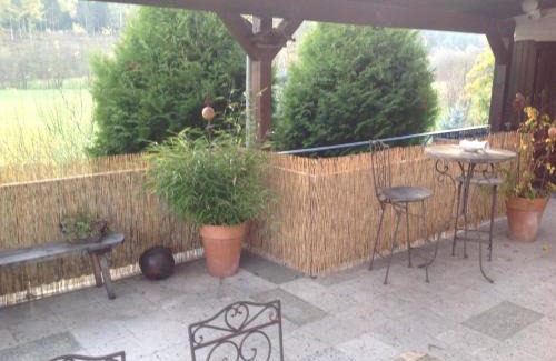 Glindfeld Apartment | Große, hundefreundliche Ferienwohnung mit großer Terrasse in Flussnähe