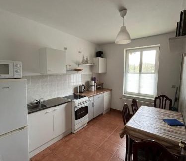 Krakow am See Apartment | Großzügige Wohnung in Mecklenburg zwischen Wald und Seen