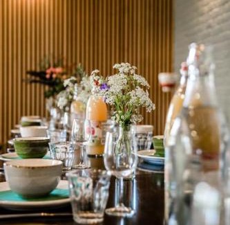 Grou House | Groepsaccommodatie 'Jister' aan open vaarwater in Friesland