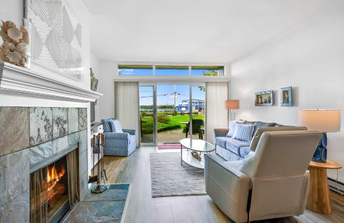 Birch Bay House | Ground Floor front 2 bed condo at Jacobs Landing