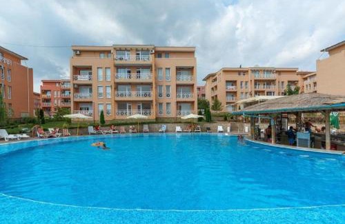 Tankovo Apartment | Ground Floor, Studio Apartment at Sunny Day 6