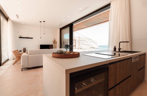 Mochlos Villa | Ground level luxurious villa in Mochlos village