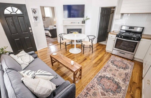 Downtown House | Group-Friendly Lafayette Stay