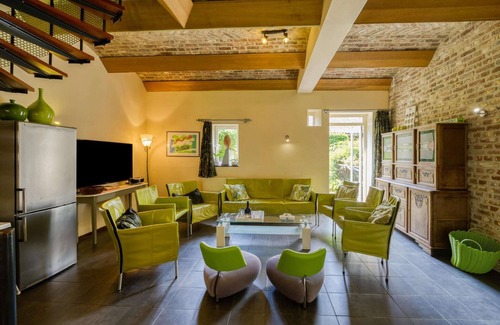 Mesch Apartment | Group Retreat in Mesch