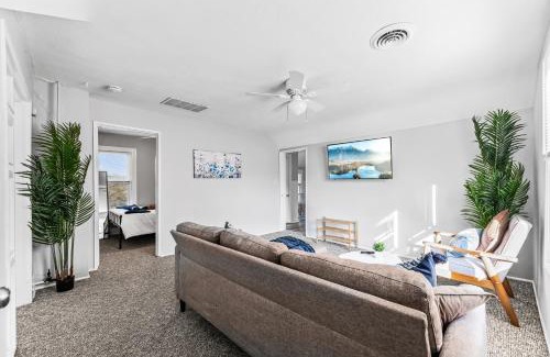 Tremont Apartment | Group Suite in Tremont, 4 TV's, Pet Friendly