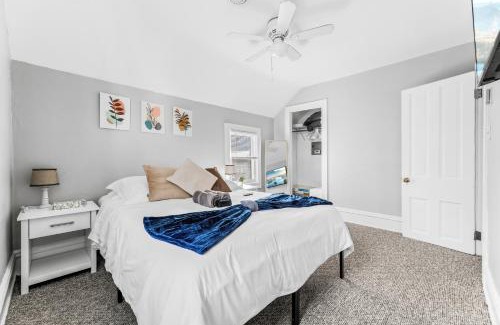 Tremont Apartment | Group Suite in Tremont, 4 TV's, Pet Friendly