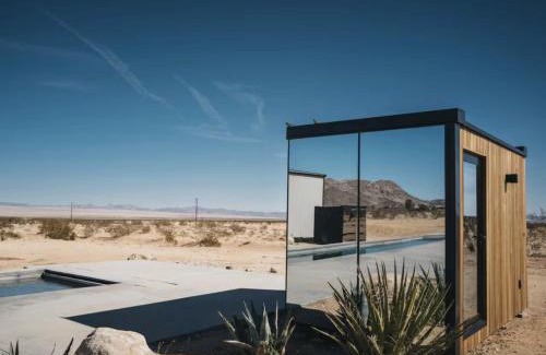 Landers House | Grow House by Fieldtrip Remote Lux w 100ft Pool