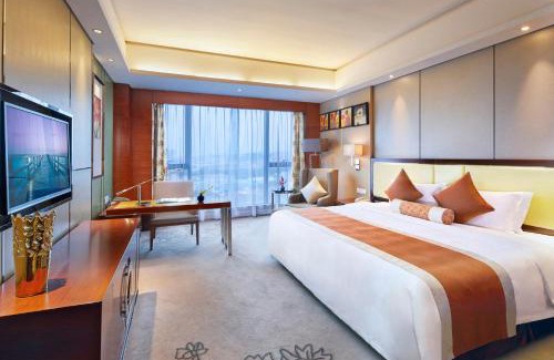 Zengcheng Hotel | Guangzhou ChangFeng Gloria Plaza Hotel