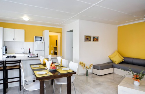 Robertson House | GUBAS DE HOEK meet eat sleep
