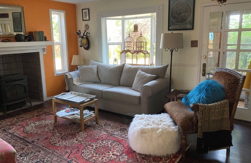 Silverton House | Guest Cottage in the country