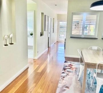 Margate House | Guest home in Margate, close to the beach