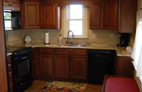 Springfield House | Guest home on 100 acre ranch out in the country but minutes from Nashville, TN