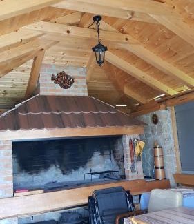 Catrnja House | Guest House Adrijana