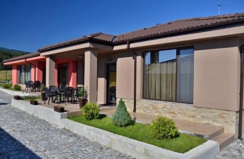 Rakitovo House | Guest House Colori