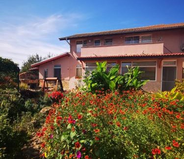 Ezerets House | Guest House Ezerets