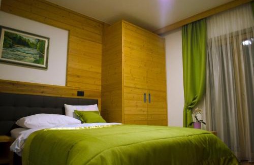 Rogatec House | Guest House Gostišče Jutriša