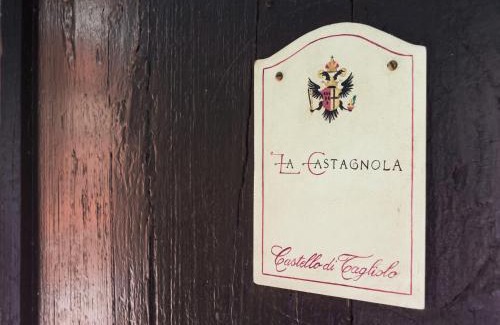 Saint-remy-de-provence House | Guest House in Monferrato with Wine Tasting
