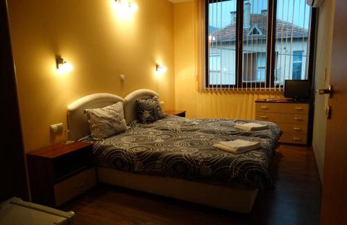 Sapareva Banya House | Guest House Ivel