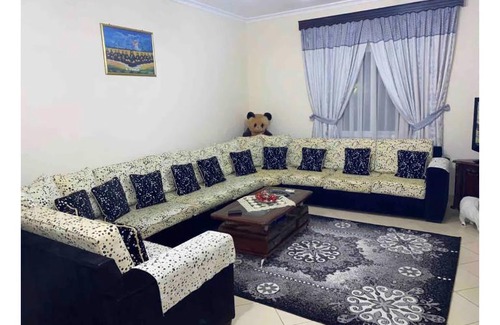 Gjirokaster Apartment | Guest house Laqi