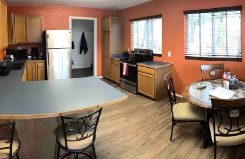 Bayview House | Guest House with Grand Views of Pend Oreille Lake and the surrounding Mountains.