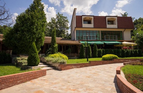 Mineralni Bani House | Guest House Yuventa