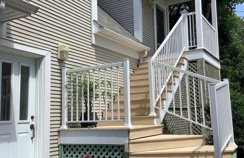 Sutton Apartment | Guest Studio with Beautiful Mountain Views in a Peaceful Country Setting