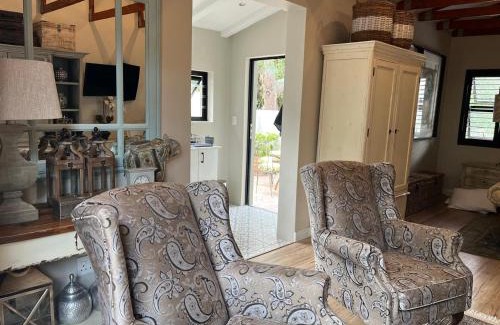 Greater Johannesburg Metropolitan Area Apartment | Guest suite in leafy Morningside