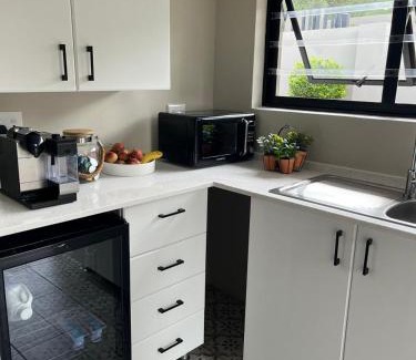 Greater Johannesburg Metropolitan Area Apartment | Guest suite in leafy Morningside