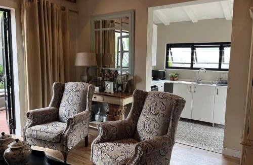 Greater Johannesburg Metropolitan Area Apartment | Guest suite in leafy Morningside