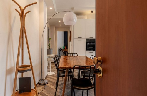 Ostiense Apartment | GuestHost - Colorful Apt in Vintage-Modern Style