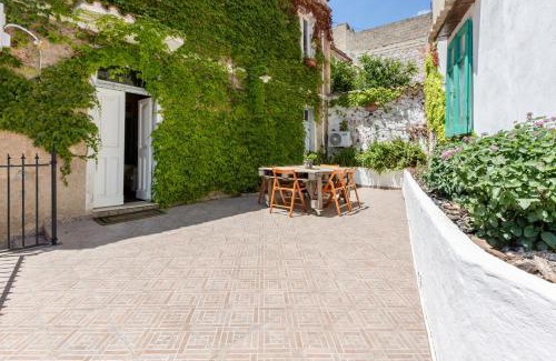 Laconi Apartment | GuestHost - La Meridiana