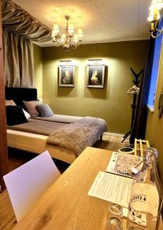 Tarnby Kommune House | Guesthouse 'Blue House' in vintage villa&garden