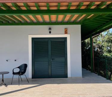 Ishem House | Guesthouse Shtëpia në Pyll