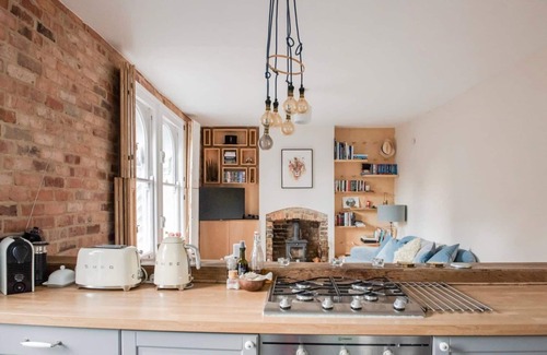 The Lane Apartment | GuestReady - Beautiful stay in Peckham