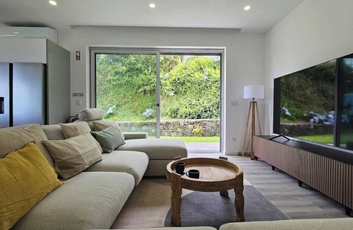 Ponta Delgada House | GuestReady - Seaview Villa with Private Pool