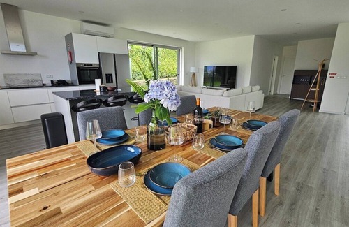 Ponta Delgada House | GuestReady - Seaview Villa with Private Pool