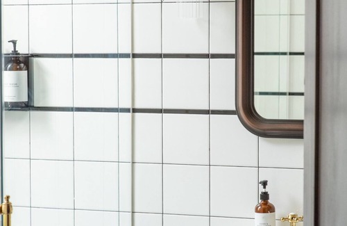 Gayborhood Hotel | Guild House Hotel