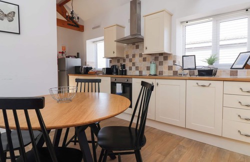 Flamborough Cottage | Guillemot