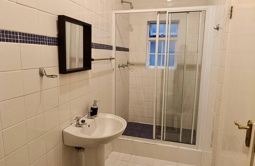 Knysna Bed & Breakfast | Guinea Fowl Lodge