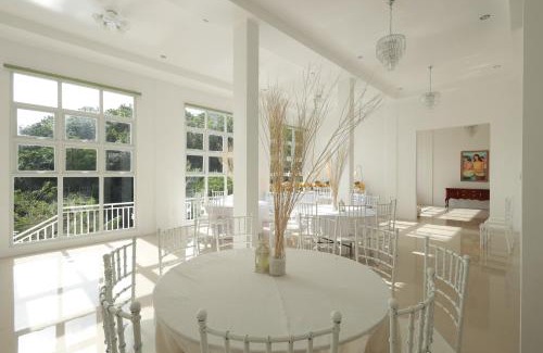 Mogpog Hotel | Guisian Cove Resort