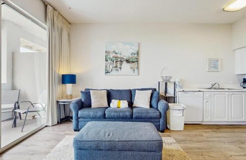 Gulf Place Apartment | Gulf Place Cabanas 407